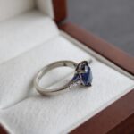 3.54ct Oval Royal Blue Sapphire & Diamond Ring - Image 6
