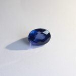 3.08 ct Oval Cut Violetish Royal Blue Sapphire - Image 2